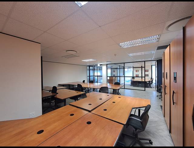 126M² OFFICE TO LET IN ILLOVO